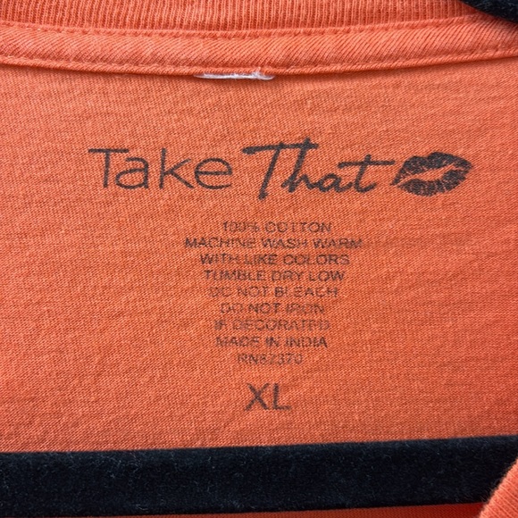 Geeks Do It Better T-Shirt - Picture 3 of 4